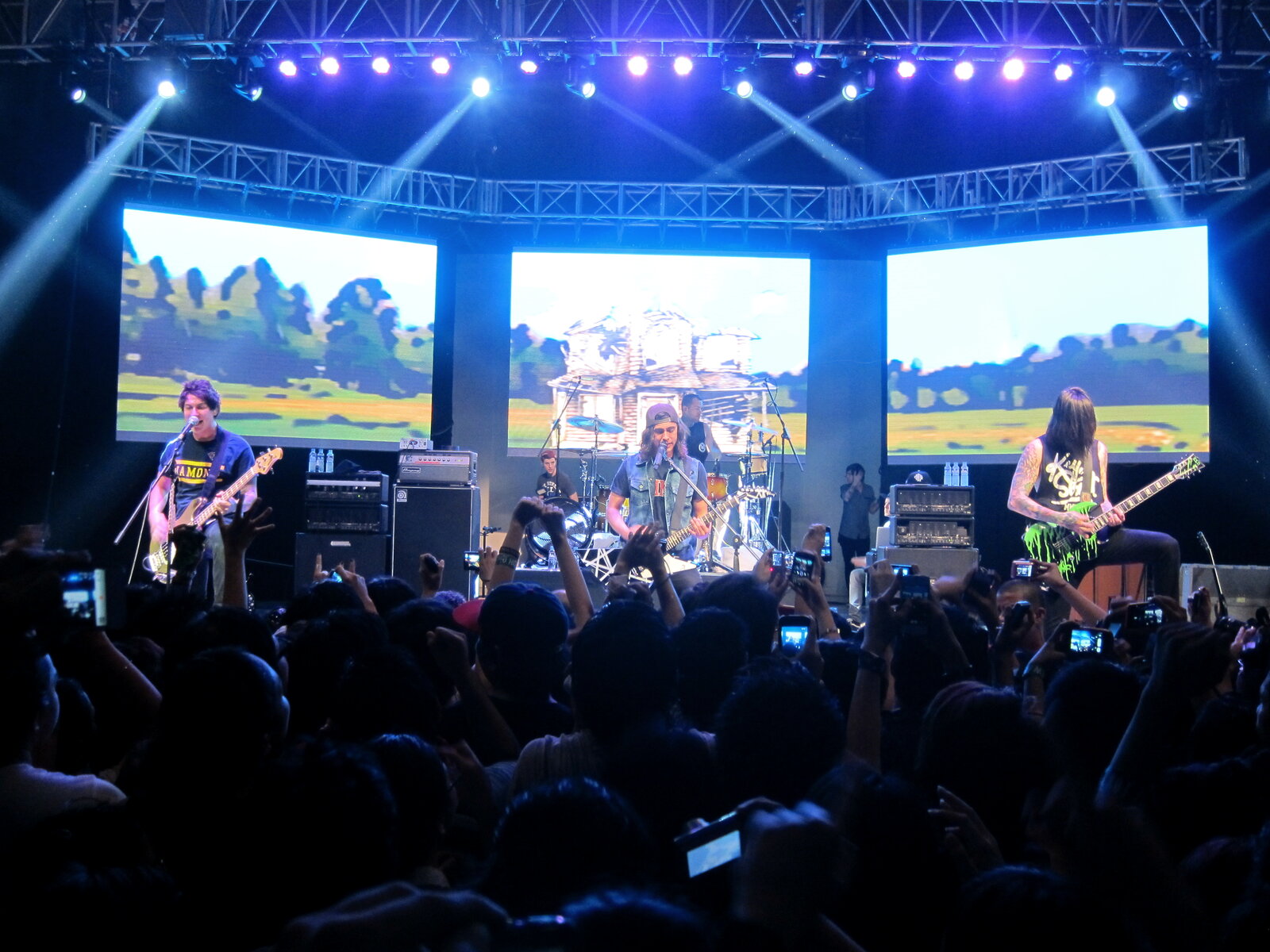 Minsan: Teeth Reunion Concert