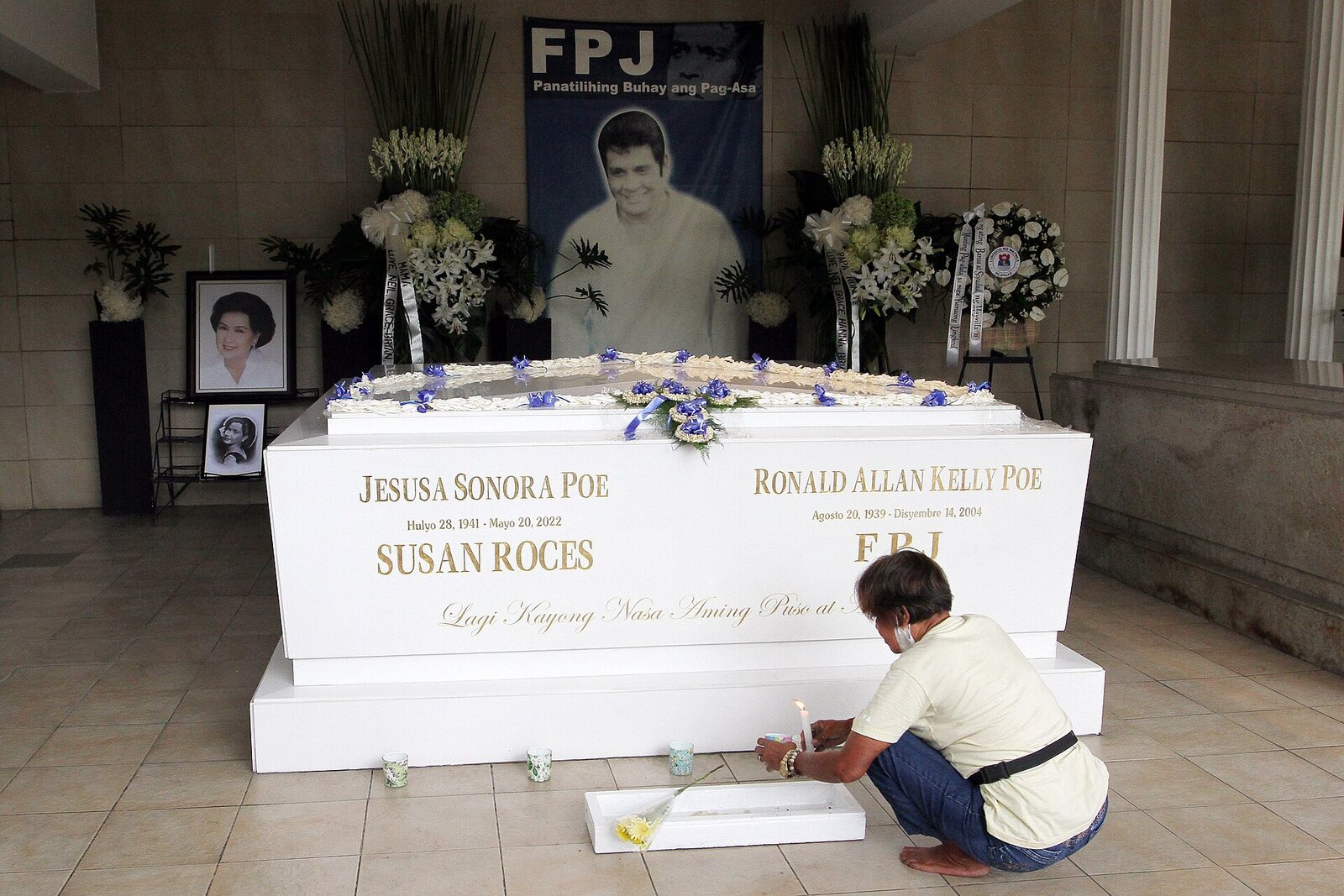 Undas at the Manila North Cemetery