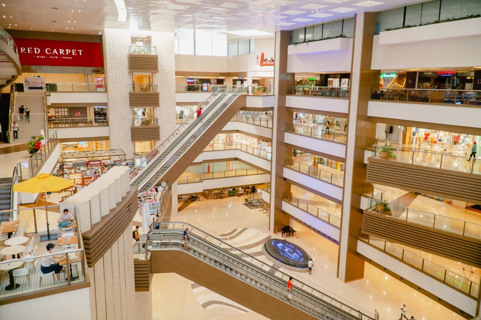 Shangri-La Plaza